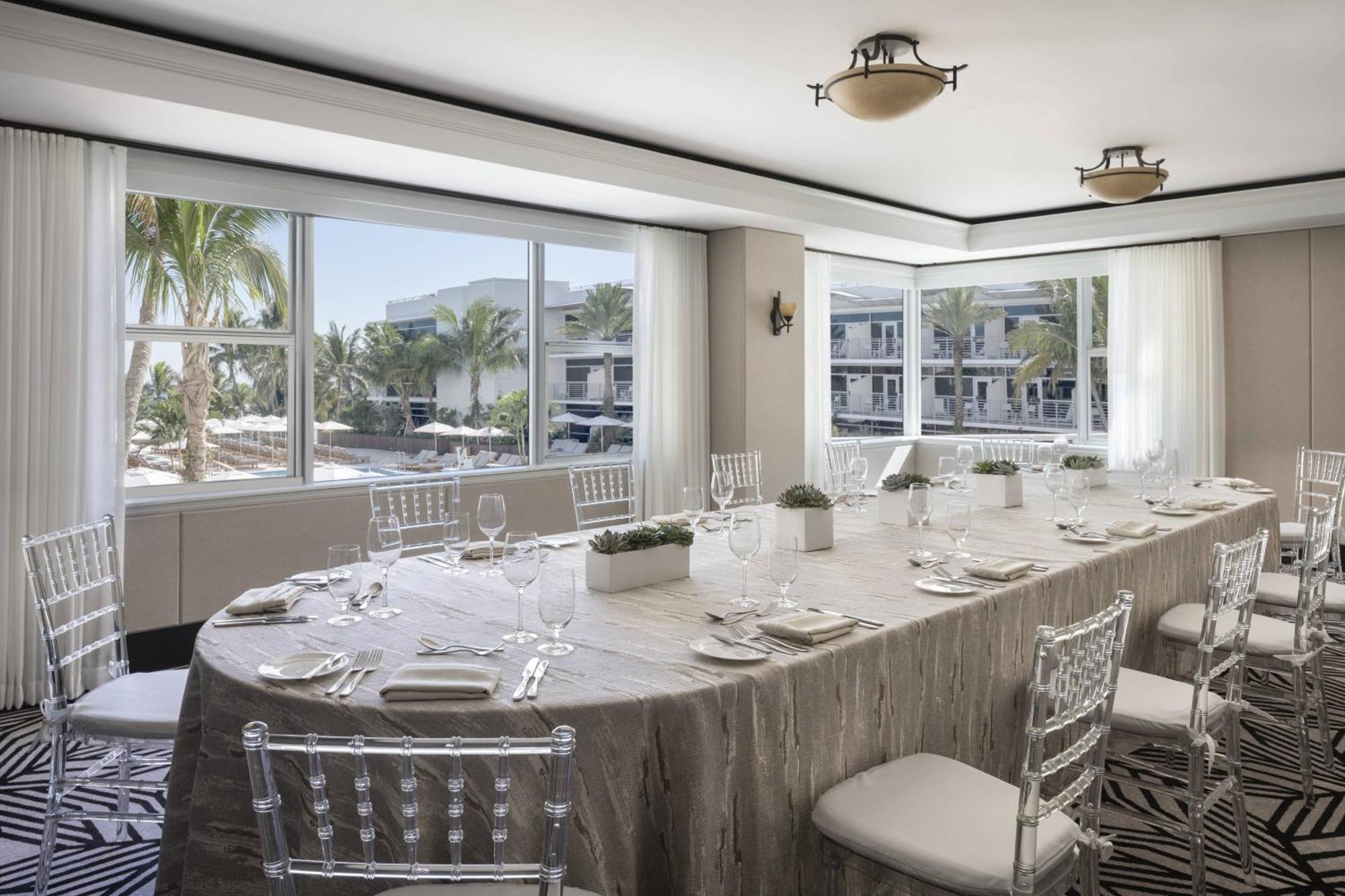 The Ritz-Carlton, South Beach Miami Beach Exterior photo